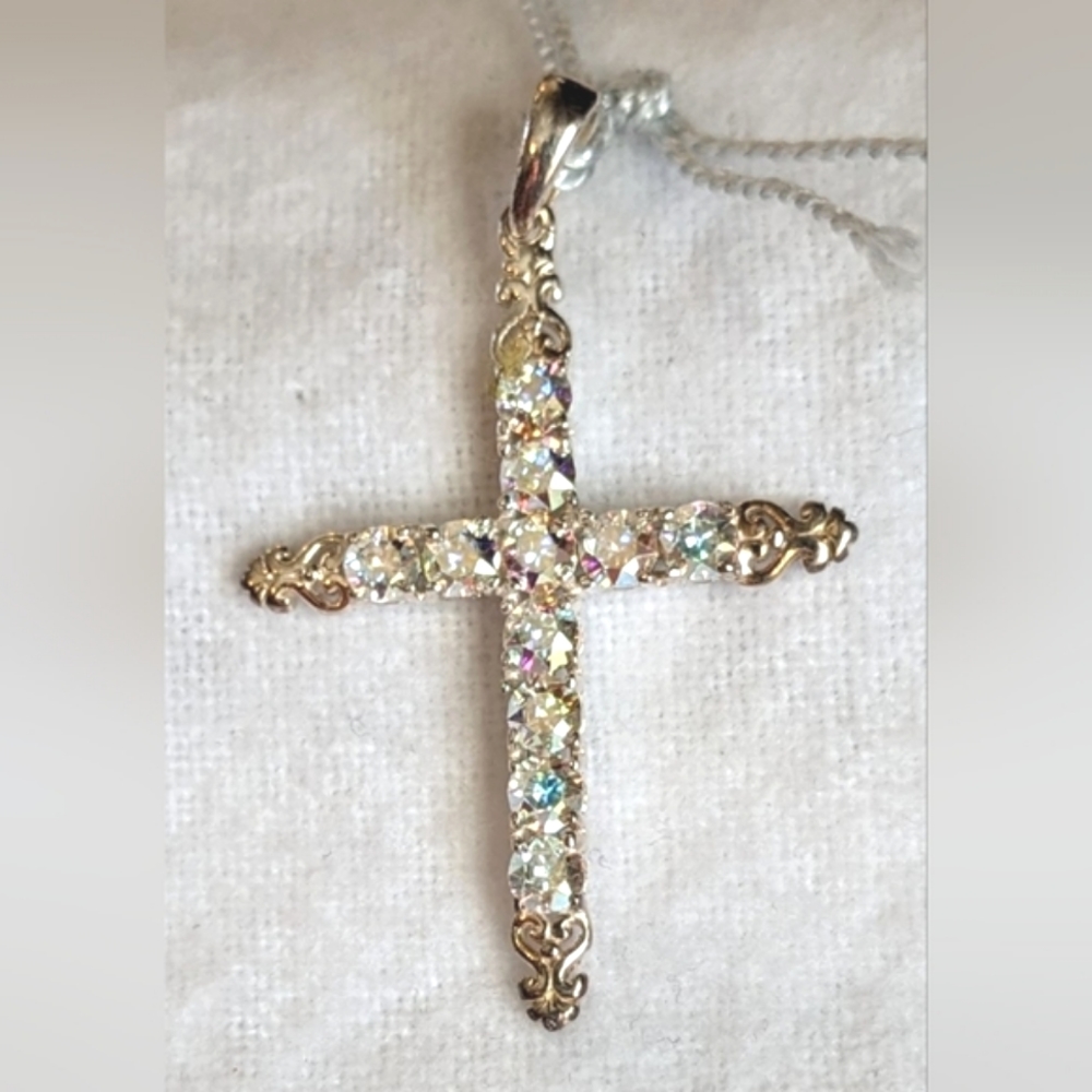 Swarovski Pendant, Clear Crystal. 925  1 Available with tags.